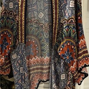 Flying Tomato sz SM/MED Blue, Rust, and Gray Patterned Kimono- flattering!